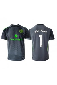 Manchester United Altay Bayindir #1 Keeper Fotballdrakt Borte Klær 2025-26 Korte ermer